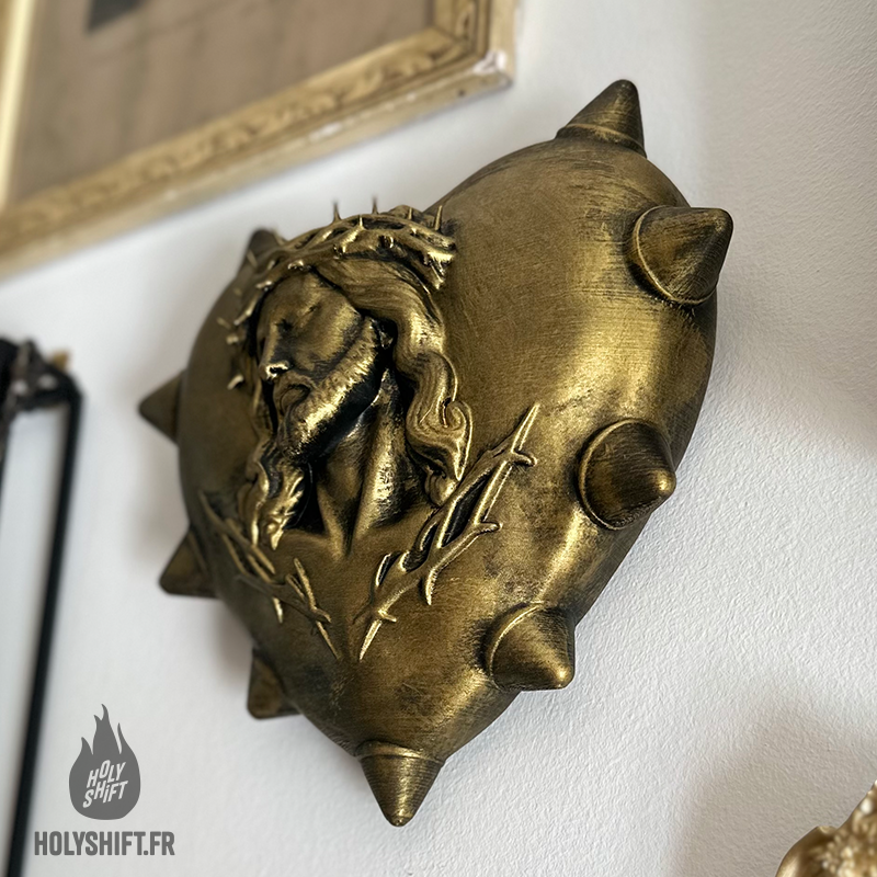 Martyr Heart Or antique de Holy Shift, vue du bas contre-plongée, décoration murale avec portrait du Christ